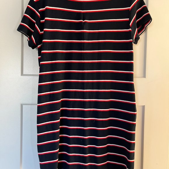 Uniqlo tshirt tress - Picture 3 of 3